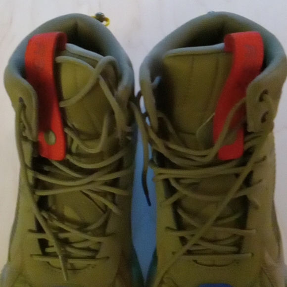 ***SOLD***Puma RS-X Running System sneakers..olive green and orange. - Picture 3 of 8